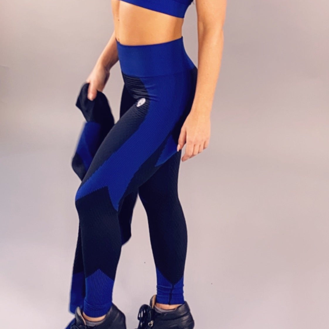 Kingbreed 3 Piece Set “Zipper Crop Top w/Sport Bra & Leggings”-Black/Blue